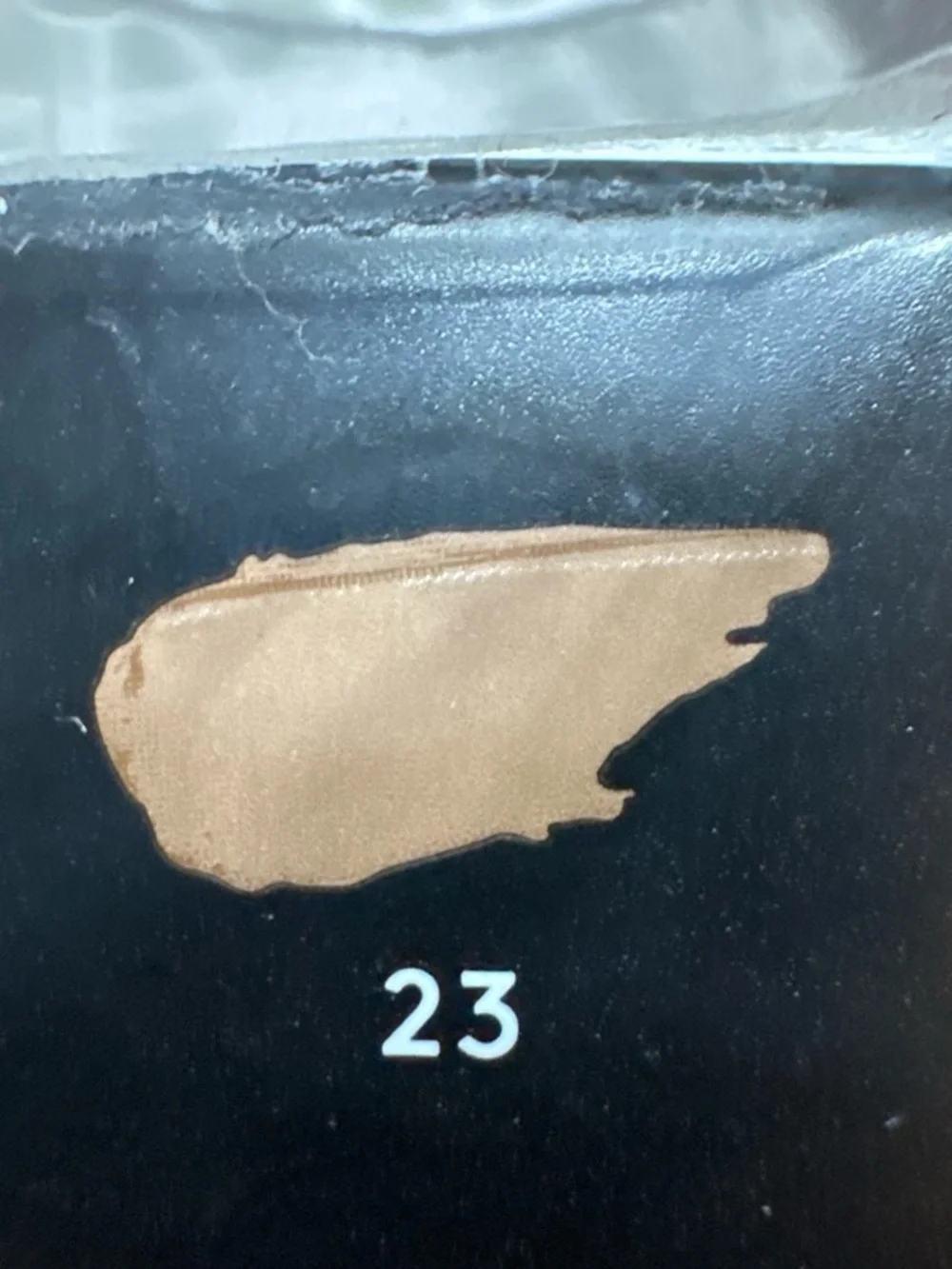 Fenty Beauty Eaze Drop Blur + Smooth tint Stick -